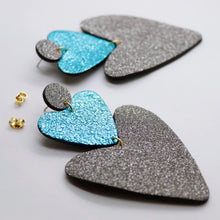 Charger l'image dans la galerie, Boucles d'oreilles en cuir •BELLÄ• à paillettes