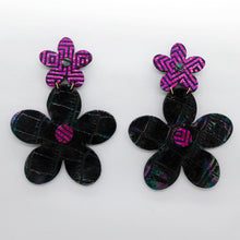 Charger l'image dans la galerie, Boucles d'oreilles •FLORBA• pétrole