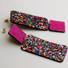 Charger l'image dans la galerie, Boucles d'oreilles en cuir •GYNE• à paillettes