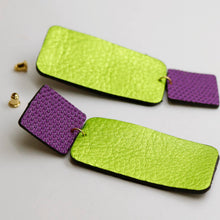 Charger l'image dans la galerie, Boucles d'oreilles en cuir •GYNE• vertes