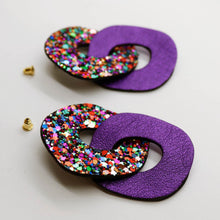 Charger l'image dans la galerie, Boucles d'oreilles en cuir •DAGDA• à paillettes