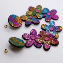 Charger l'image dans la galerie, Boucles d'oreilles en cuir •NENETTE• pailletées