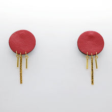 Charger l'image dans la galerie, Boucles d'oreilles en cuir •MINI-SUNI• rouges