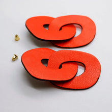 Charger l'image dans la galerie, Boucles d'oreilles en cuir •DAGDA• fluos