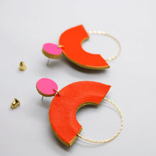 Charger l'image dans la galerie, Boucles d'oreilles en cuir •GRACIEUSES• fluos