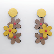 Charger l'image dans la galerie, Boucles d'oreilles en cuir •NENETTE• à paillettes