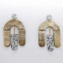 Charger l'image dans la galerie, Boucles d'oreilles en cuir •SOCA• à paillettes