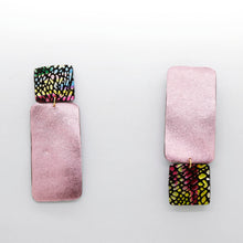 Charger l'image dans la galerie, Boucles d'oreilles en cuir •GYNE• roses