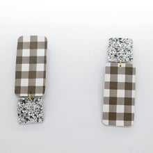 Charger l'image dans la galerie, Boucles d'oreilles en cuir •GYNE• à motifs