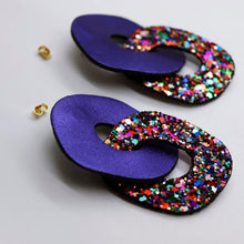 Charger l'image dans la galerie, Boucles d'oreilles en cuir •DAGDA• à paillettes