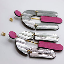 Charger l'image dans la galerie, Boucles d'oreilles en cuir •SOCA• bicolores