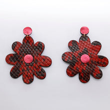 Charger l'image dans la galerie, Boucles d'oreilles en cuir •SAINTA• serpent