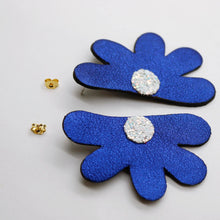 Charger l'image dans la galerie, Boucles d'oreilles en cuir •AUBA• bleues