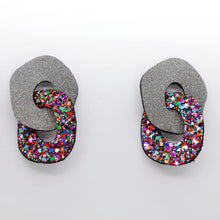 Charger l'image dans la galerie, Boucles d'oreilles en cuir •DAGDA• à paillettes