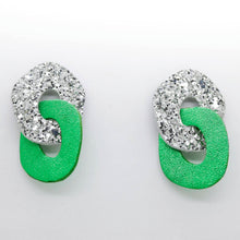 Charger l'image dans la galerie, Boucles d'oreilles en cuir •DAGDA• à paillettes