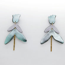 Charger l'image dans la galerie, Boucles d'oreilles en cuir •FULIA• bleues
