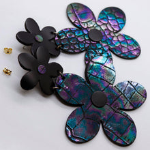 Charger l'image dans la galerie, Boucles d'oreilles •FLORBA• pétrole