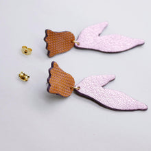 Charger l'image dans la galerie, Boucles d'oreilles en cuir •BIBA• roses
