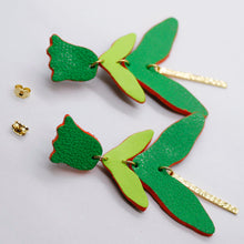 Charger l'image dans la galerie, Boucles d'oreilles en cuir •FULIA• vertes