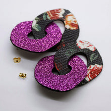 Charger l'image dans la galerie, Boucles d'oreilles en cuir •DAGDA• à paillettes