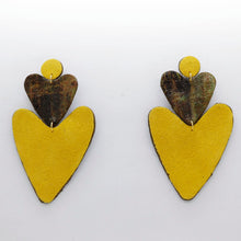 Charger l'image dans la galerie, Boucles d'oreilles en cuir •BELLÄ• moutardes