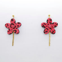 Charger l'image dans la galerie, Boucles d'oreilles en cuir •MILA• léopard