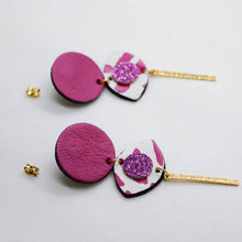 Charger l'image dans la galerie, Boucles d'oreilles en cuir •POTENCO• fuchsia