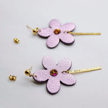 Charger l'image dans la galerie, Boucles d'oreilles en cuir •MILA• roses