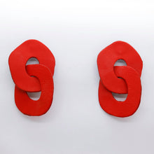 Charger l'image dans la galerie, Boucles d'oreilles en cuir •DAGDA• rouges