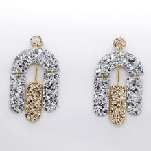 Charger l'image dans la galerie, Boucles d'oreilles en cuir •SOCA• à paillettes
