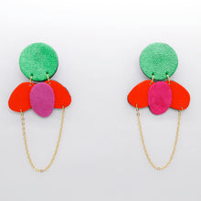 Charger l'image dans la galerie, Boucles d'oreilles en cuir •ELISE• pop