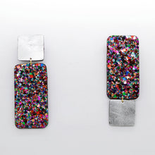 Charger l'image dans la galerie, Boucles d'oreilles en cuir •GYNE• à paillettes