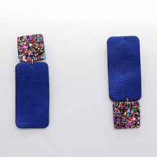 Charger l'image dans la galerie, Boucles d'oreilles en cuir •GYNE• à paillettes