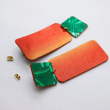 Charger l'image dans la galerie, Boucles d'oreilles en cuir •GYNE• tropicales