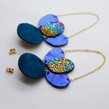 Charger l'image dans la galerie, Boucles d'oreilles en cuir •ELISE• bleues