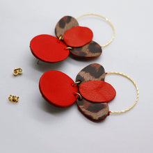 Charger l'image dans la galerie, Boucles d'oreilles en cuir •ELISE• rouges