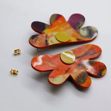 Charger l'image dans la galerie, Boucles d'oreilles en cuir •AUBA• à motifs