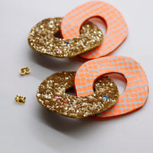 Charger l'image dans la galerie, Boucles d'oreilles en cuir •DAGDA• à paillettes