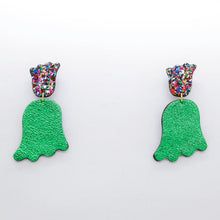 Charger l'image dans la galerie, Boucles d'oreilles en cuir •PETULA• vertes
