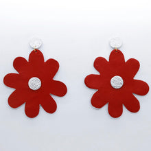 Charger l'image dans la galerie, Boucles d'oreilles en cuir •SAINTA• framboises