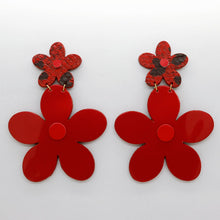Charger l'image dans la galerie, Boucles d'oreilles en cuir •FLORBA• rouges