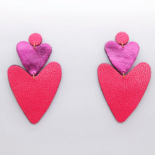 Charger l'image dans la galerie, Boucles d'oreilles en cuir •BELLÄ• roses