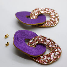 Charger l'image dans la galerie, Boucles d'oreilles en cuir •DAGDA• à paillettes