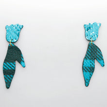 Charger l'image dans la galerie, Boucles d'oreilles en cuir •BIBA• bleues
