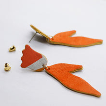 Charger l'image dans la galerie, Boucles d'oreilles en cuir •BIBA• en daim