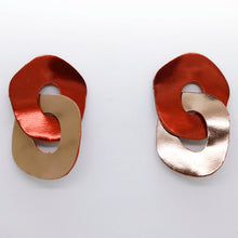 Charger l'image dans la galerie, Boucles d'oreilles en cuir •DAGDA• bronzes