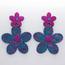 Charger l'image dans la galerie, Boucles d'oreilles en cuir •FLORBA• motifs coeur