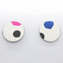Charger l'image dans la galerie, Boucles d'oreilles en cuir •SUNI• à motifs