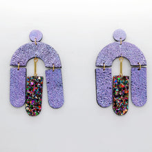 Charger l'image dans la galerie, Boucles d'oreilles en cuir •SOCA• violettes
