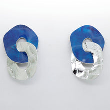 Charger l'image dans la galerie, Boucles d'oreilles en cuir •DAGDA• bleues